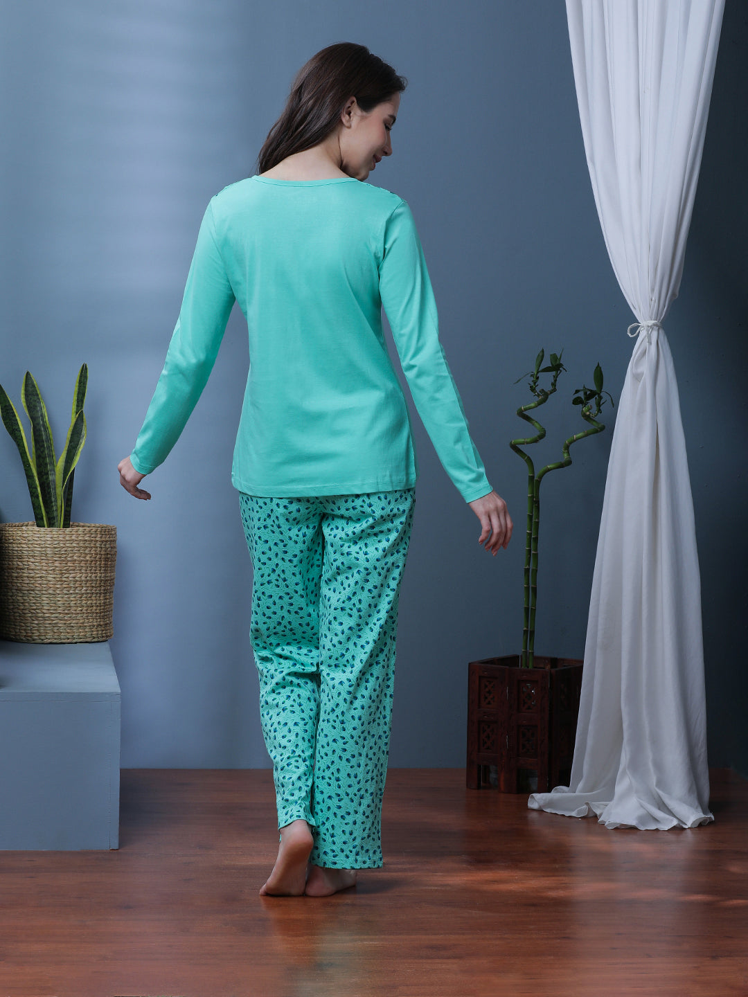 Abstract Printed Long Sleeves Pure Cotton Night suit