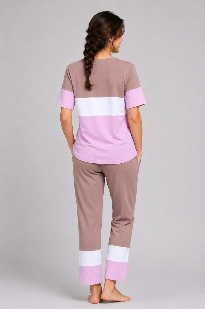 Slumber Everyday Amber Glow Lounge Set Made of Cotton