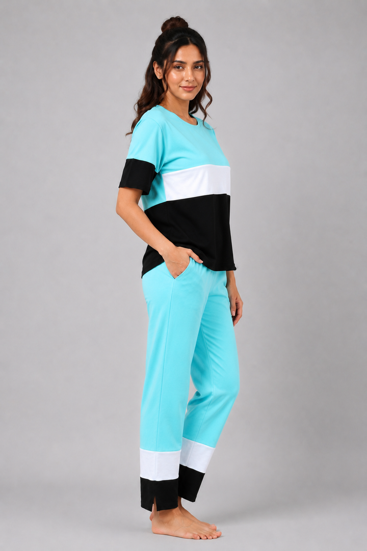 Slumber Everyday Aqua Cascade Lounge Set Made of Cotton