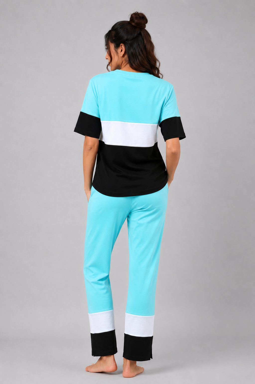Slumber Everyday Aqua Cascade Lounge Set Made of Cotton