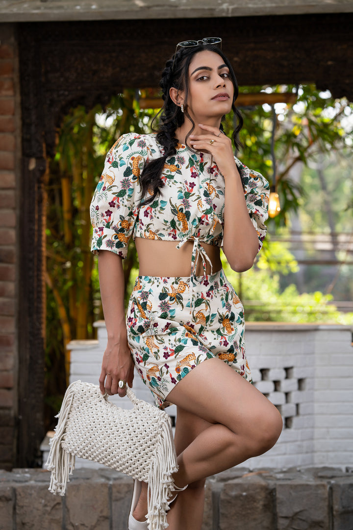 Floral safari  Puff Sleeve Tie-Up Short Set