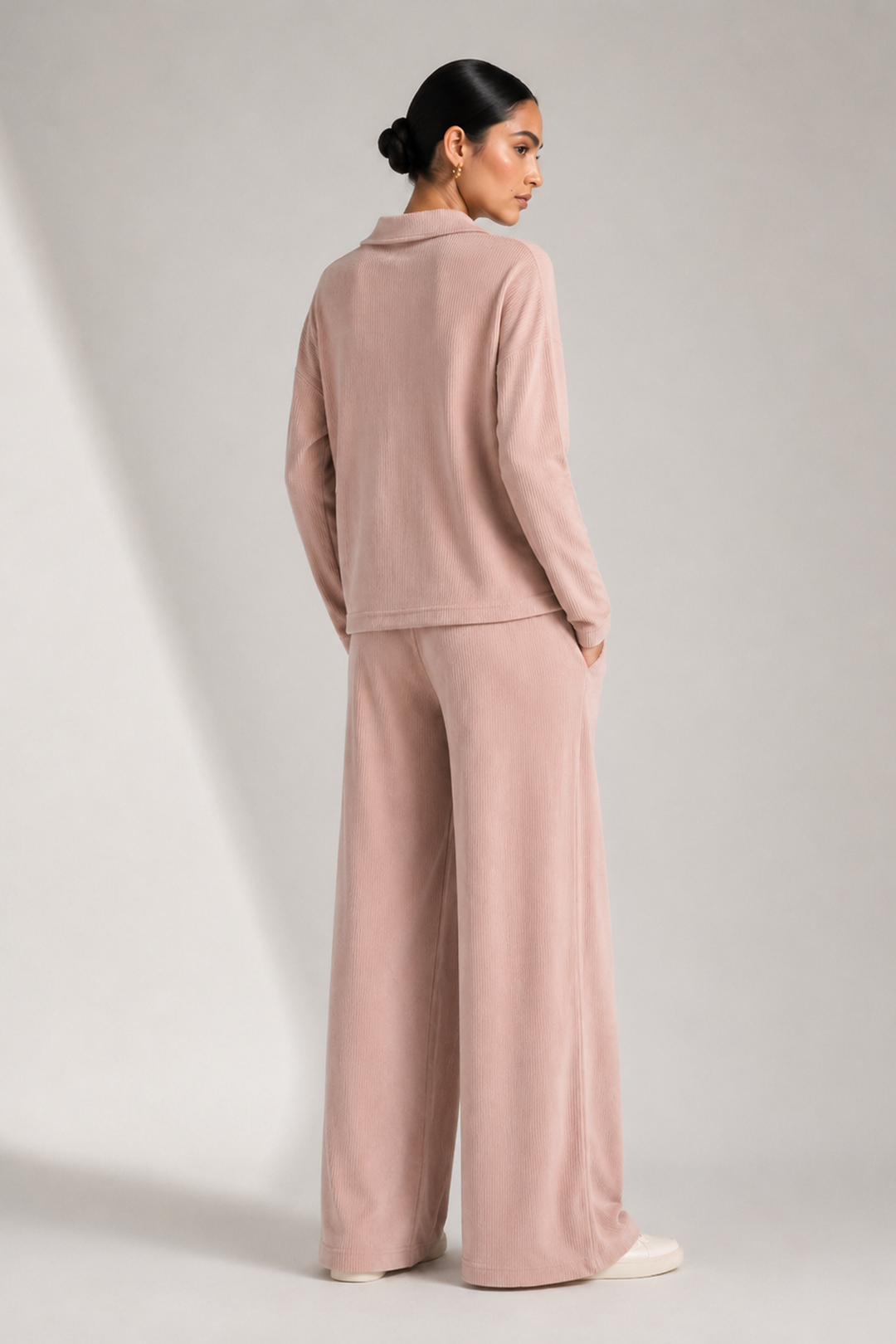 AirLuxe Petal Blush VNeck Lounge Set