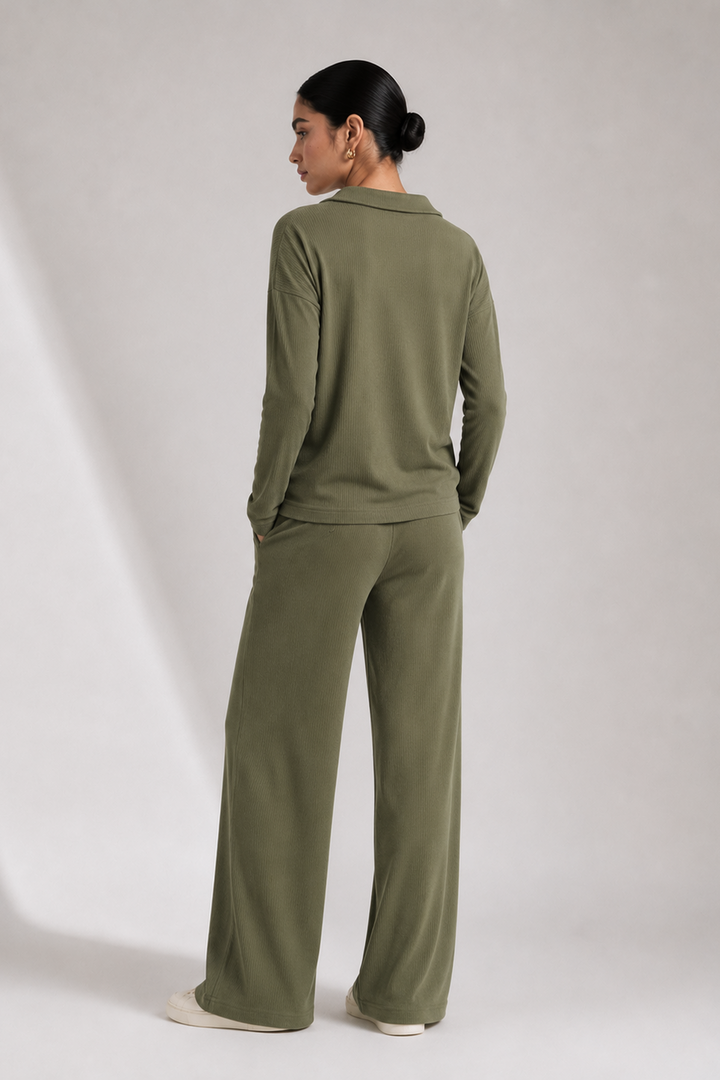 AirLuxe Rib™ Olive Vneck Full Sleeve Collared Top