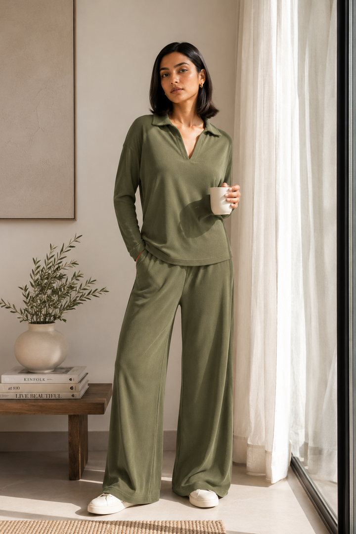 AirLuxe Rib™ Olive Vneck Full Sleeve Collared Top